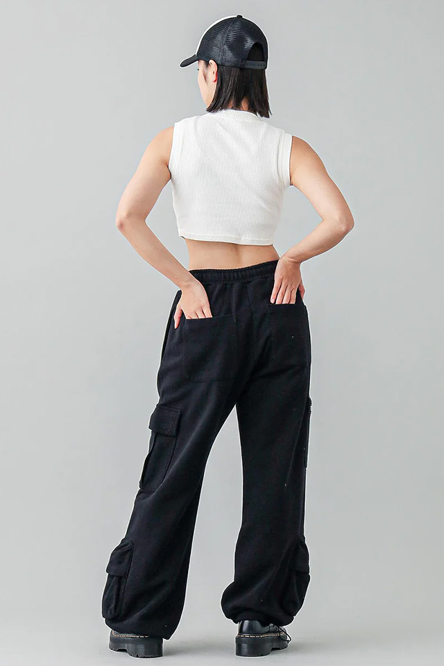 新品 セクシー 見返り 振り向き ピンナップガール モノクロ