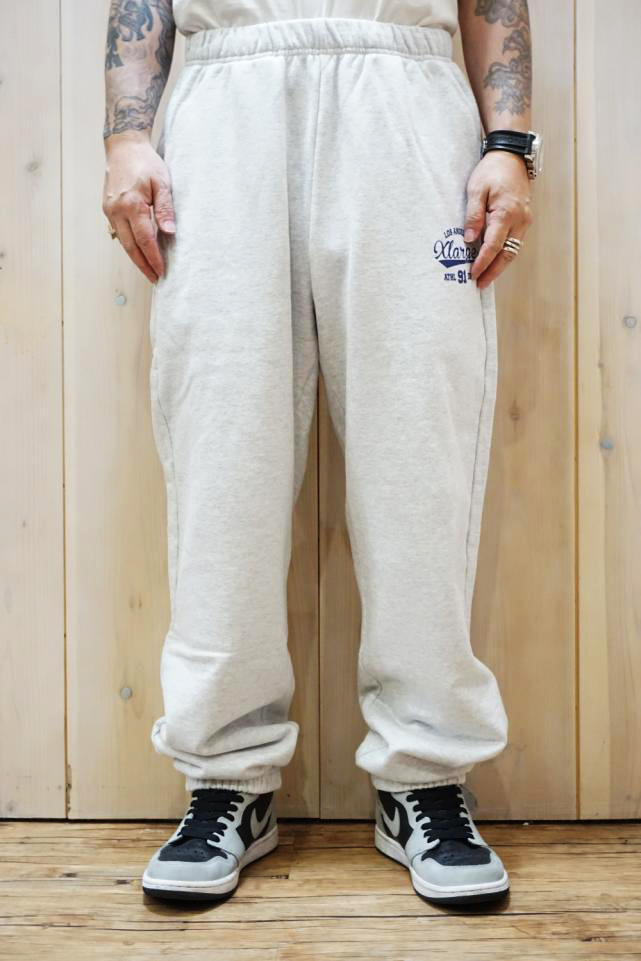 X-LARGE VARSITY LOGO SWEAT PANTS  Mサイズ