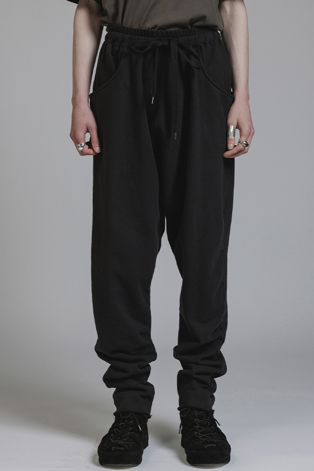 The Viridi-anne ザ ヴィリジアン VI-4037-04 SWEAT TAPERED PANTS スウェットテーパードパンツ BLACK 正規通販 メンズ 2026年8月31日入荷予定