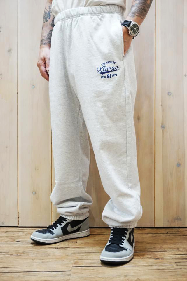 X-LARGE VARSITY LOGO SWEAT PANTS  Mサイズ