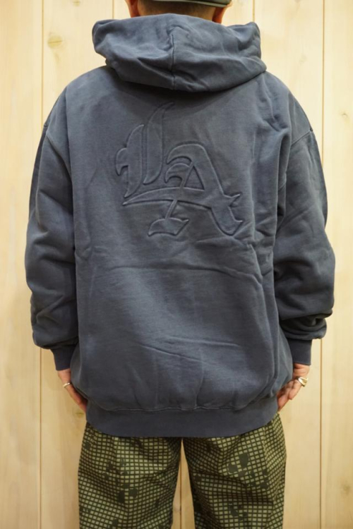 XLARGE 101223012002 PIGMENT DYED EMBOSS LOGO ZIP HOODED SWEAT XLARGE ジップパーカー NAVY 正規通販 メンズ レディース