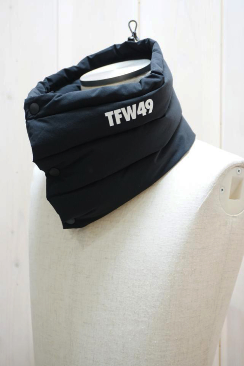 TFW49 ティーエフダブリューフォーティーナイン T132220017 DOWN NECK WARMER ダウンネックウォーマー BLACK 正規通販 メンズ ゴルフ