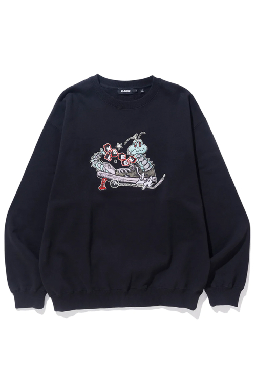 XLARGE エクストララージ 101234012013 CATERPILLAR IN A SHOE CREWNECK SWEATSHIRT XLARGE クルーネックスウェット BLACK 正規通販 メンズ レディース