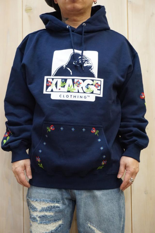 XLARGE 101224012007 FLOWER OG PULLOVER HOODED SWEAT XLARGE パーカー NAVY 正規通販 メンズ レディース
